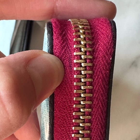 Gucci blooms small zip wallet; red 🌹 - Picture 14 of 15